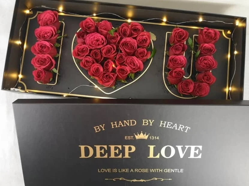Deep Love Fresh Red Roses Box – Romantic Gift | Florist in Kajang