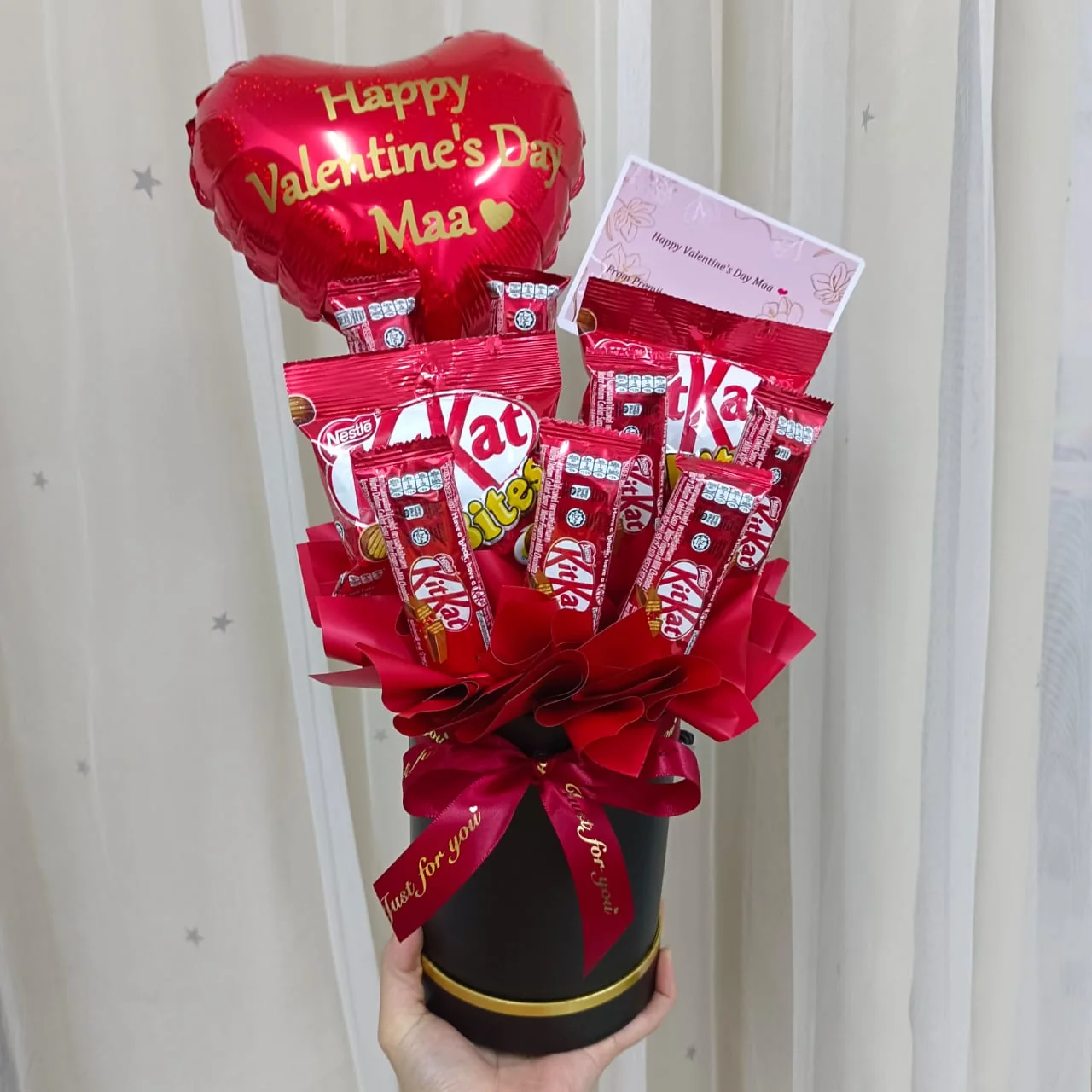 KitKat Box | Chocolate Gift Delivery in Kajang