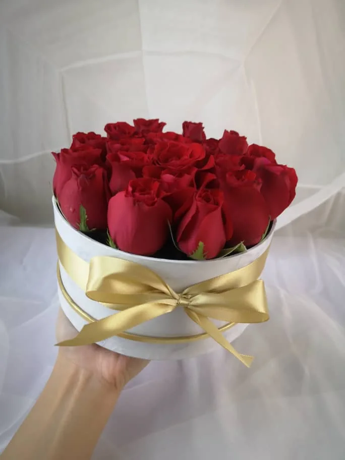 Roses in White Box | Elegant Rose Arrangement | Florist in Kajang