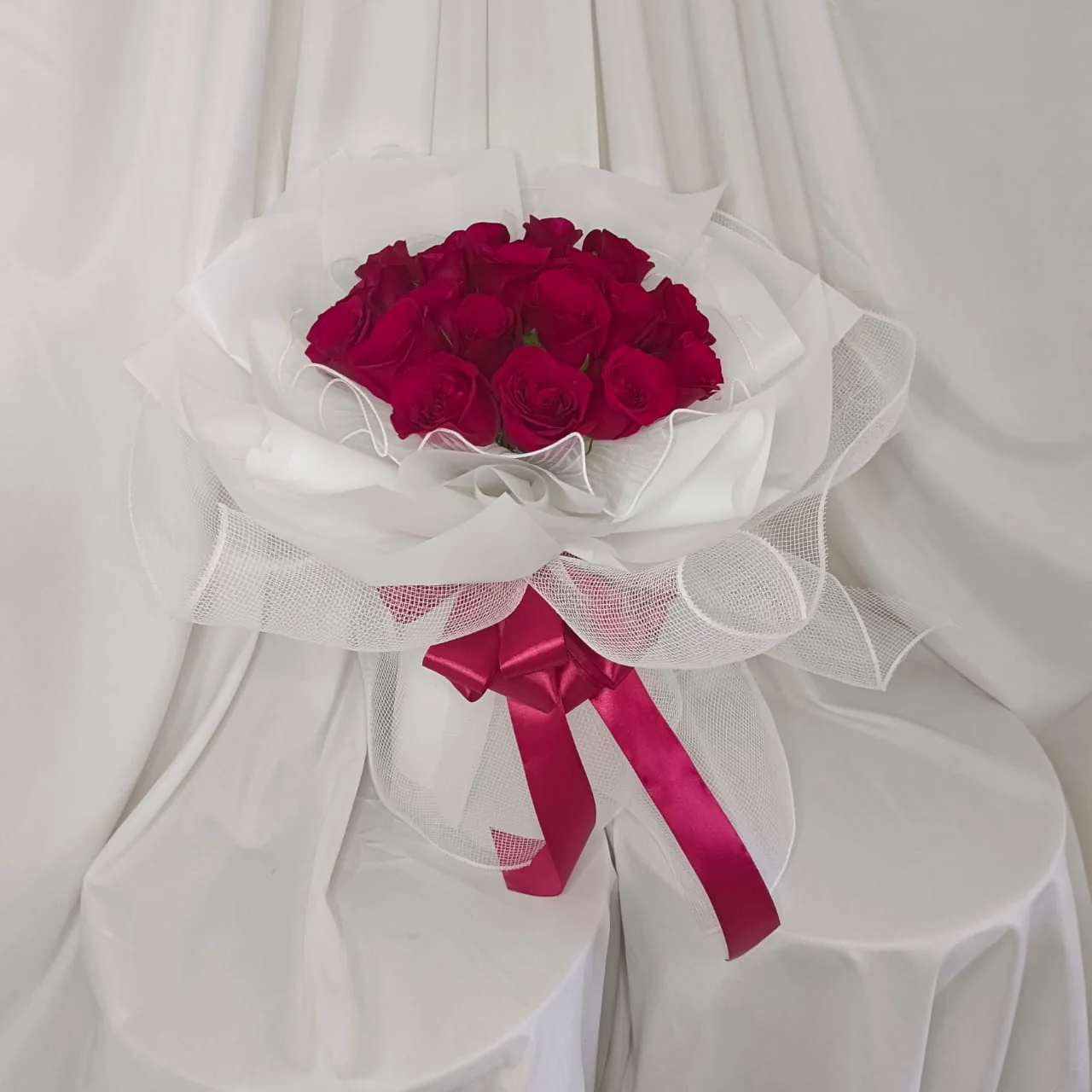 Veronica – 20 Red Roses Bouquet | Florist in Kajang
