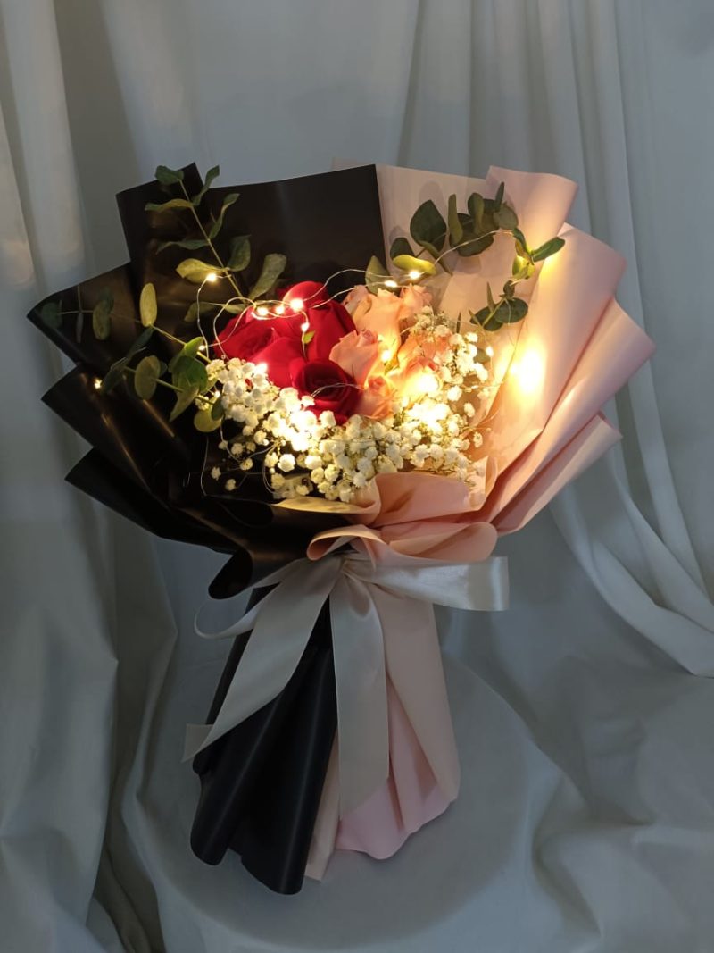 Sweetie Nature – Elegant Red & Pink Roses | Florist in Kajang