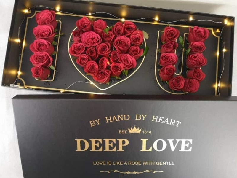 Deep Love Fresh Red Roses Box – Romantic Gift | Florist in Kajang