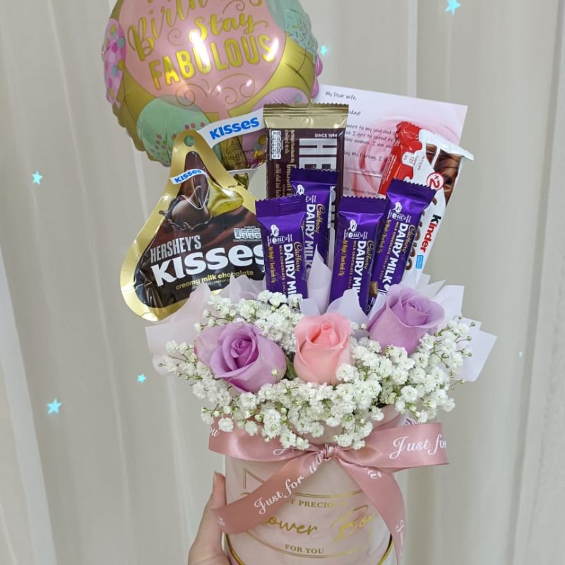 Charming Pink Chocolate Box | Roses & Chocolates in Kajang