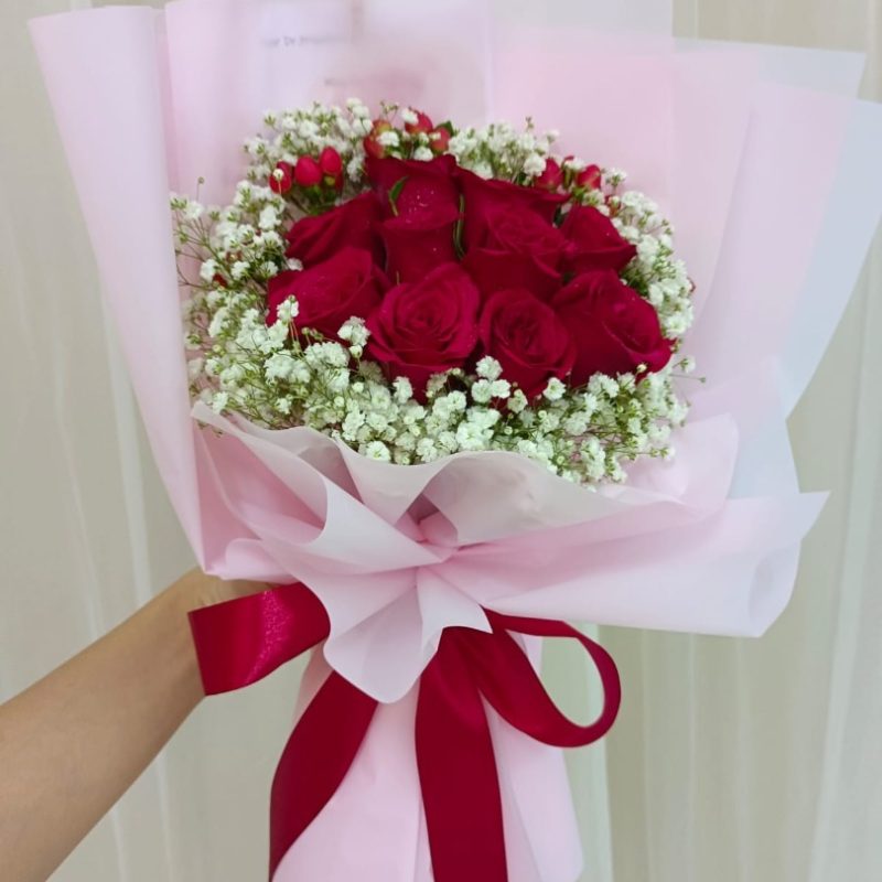 Kate Berry – Red Roses Bouquet | Florist in Kajang