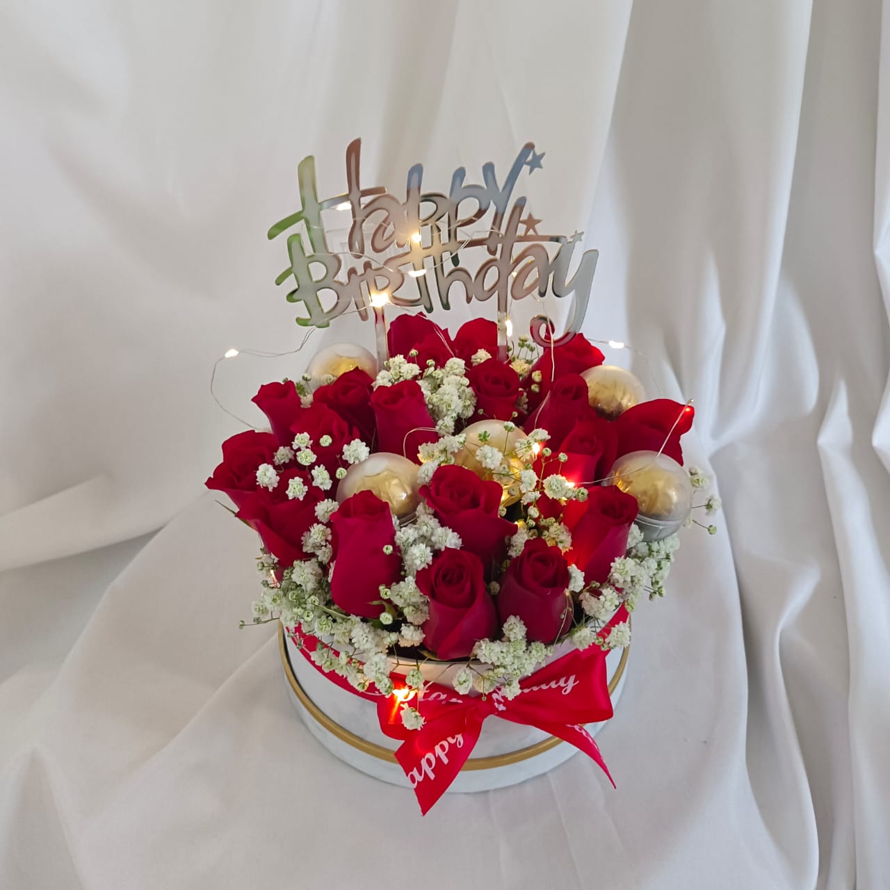 Flower Bouquet Classic Red with Ferrero