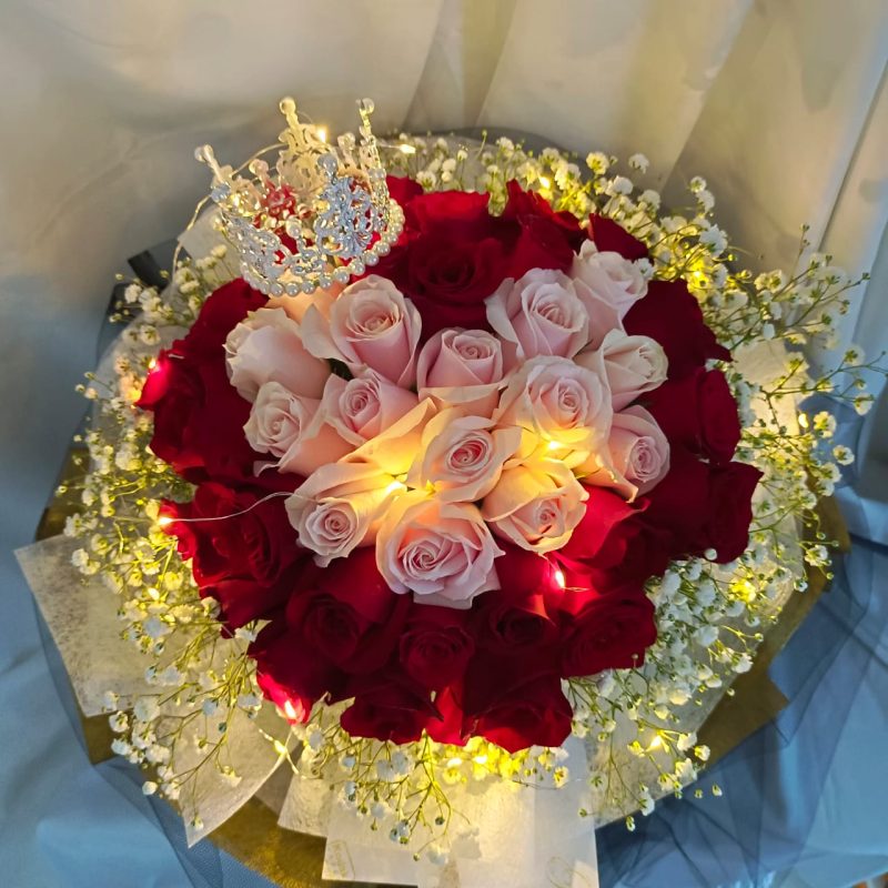 Deep Heart Bouquet – Romantic Roses & Crown | Florist in Kajang