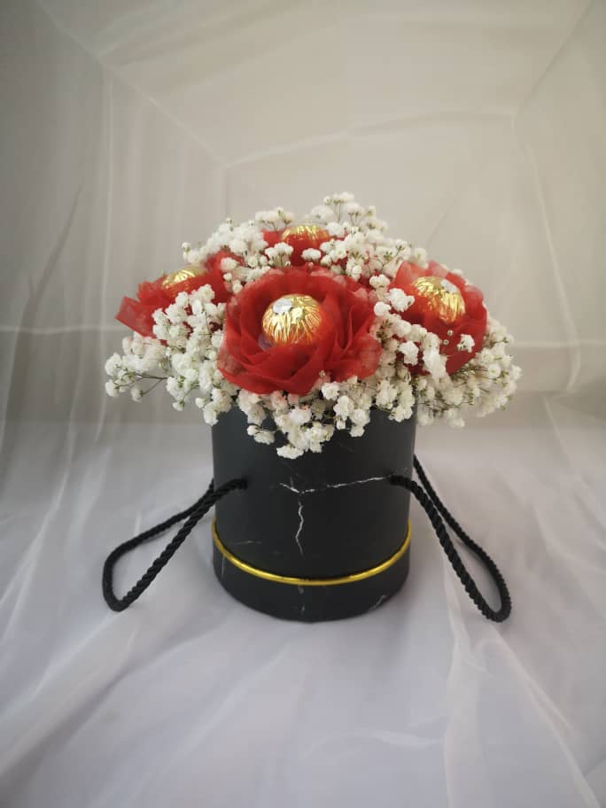 Flower Bouquet Mini Ferrero