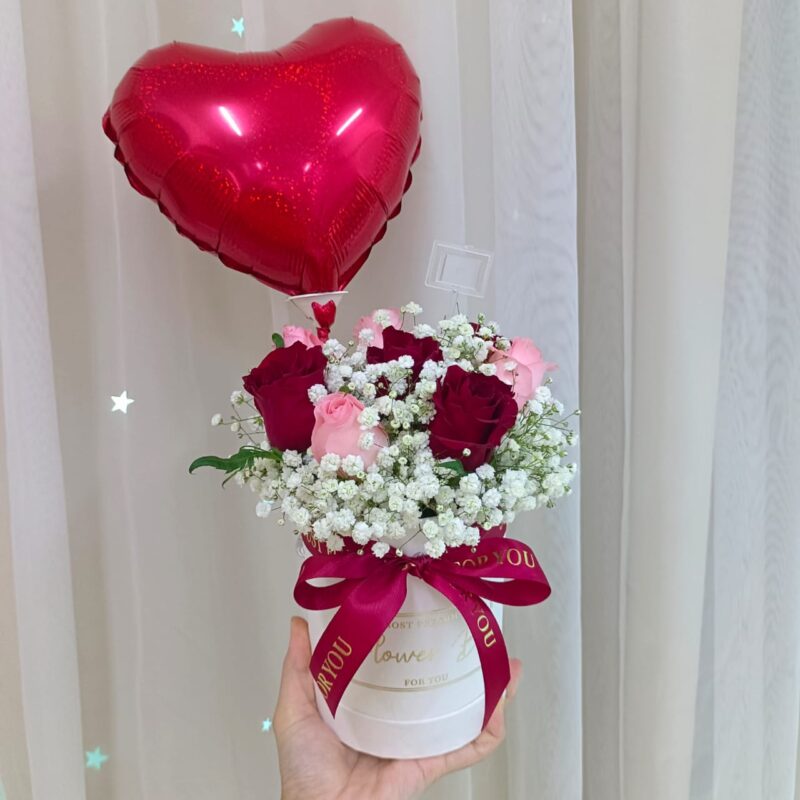 Merry Blossom – Fresh Roses Bouquet for Birthdays | Florist in Kajang