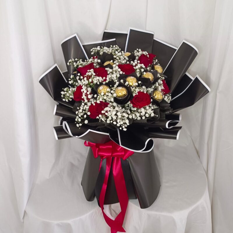 My Hero – Fresh Roses & Ferrero Bouquet | Florist in Kajang