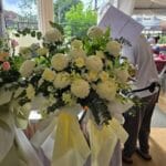 Flower Bouquet Condolence Stand 3 1